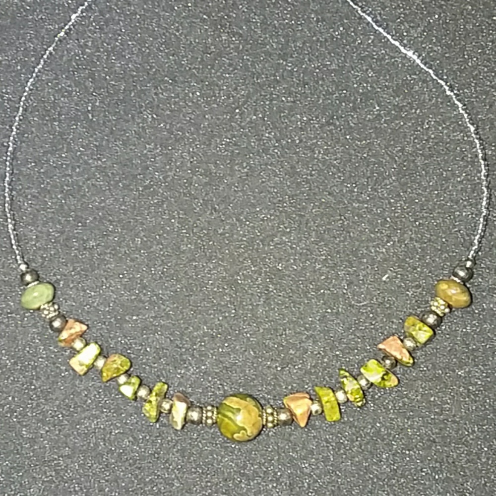 Green stone hand beaded necklace
